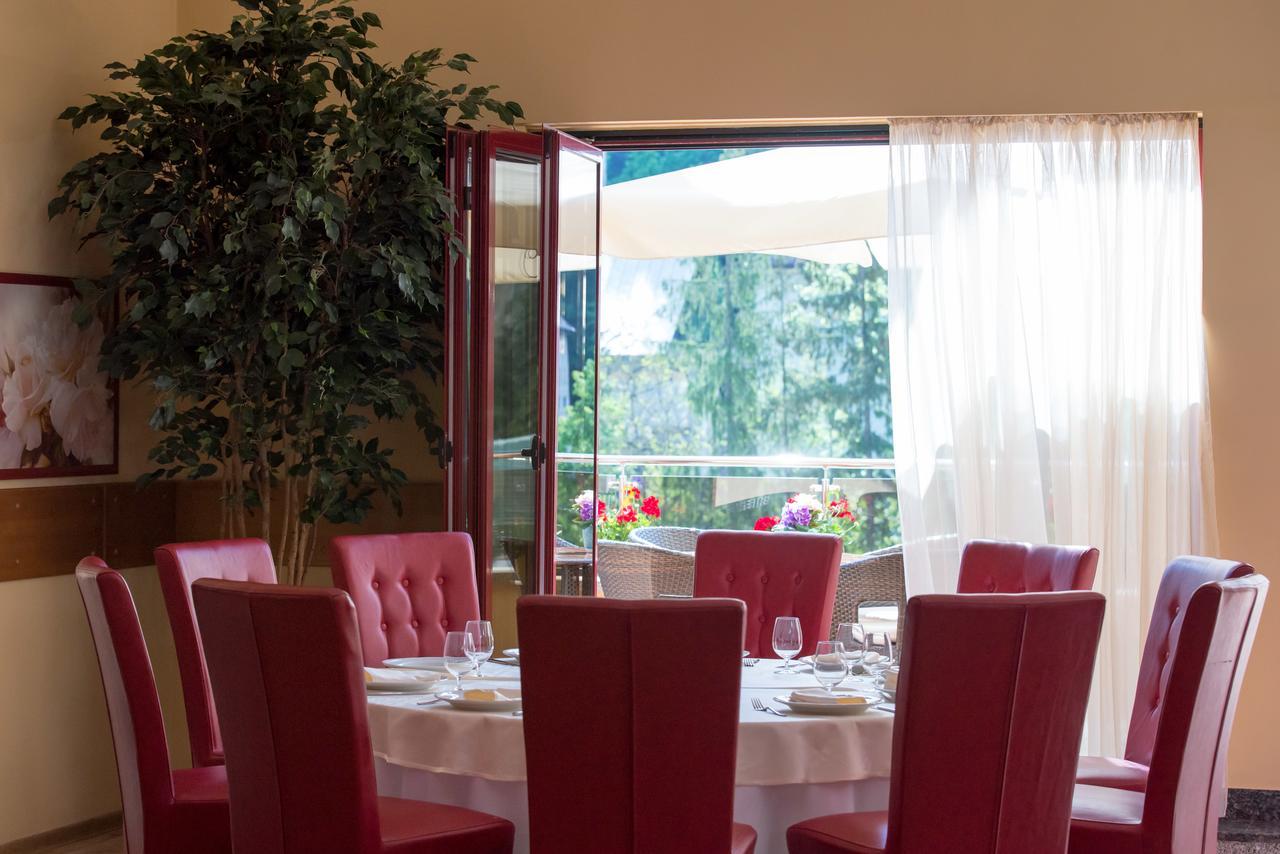 Hotel Nemira Slanic Moldova Ngoại thất bức ảnh