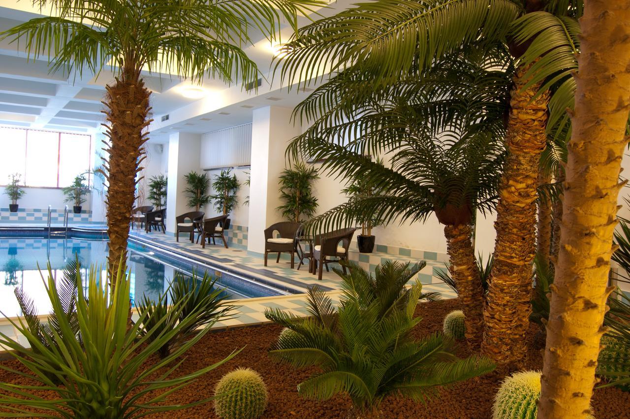 Hotel Nemira Slanic Moldova Ngoại thất bức ảnh
