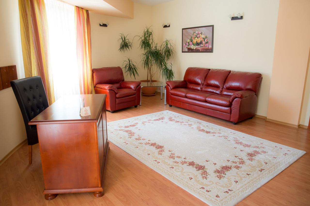 Hotel Nemira Slanic Moldova Ngoại thất bức ảnh