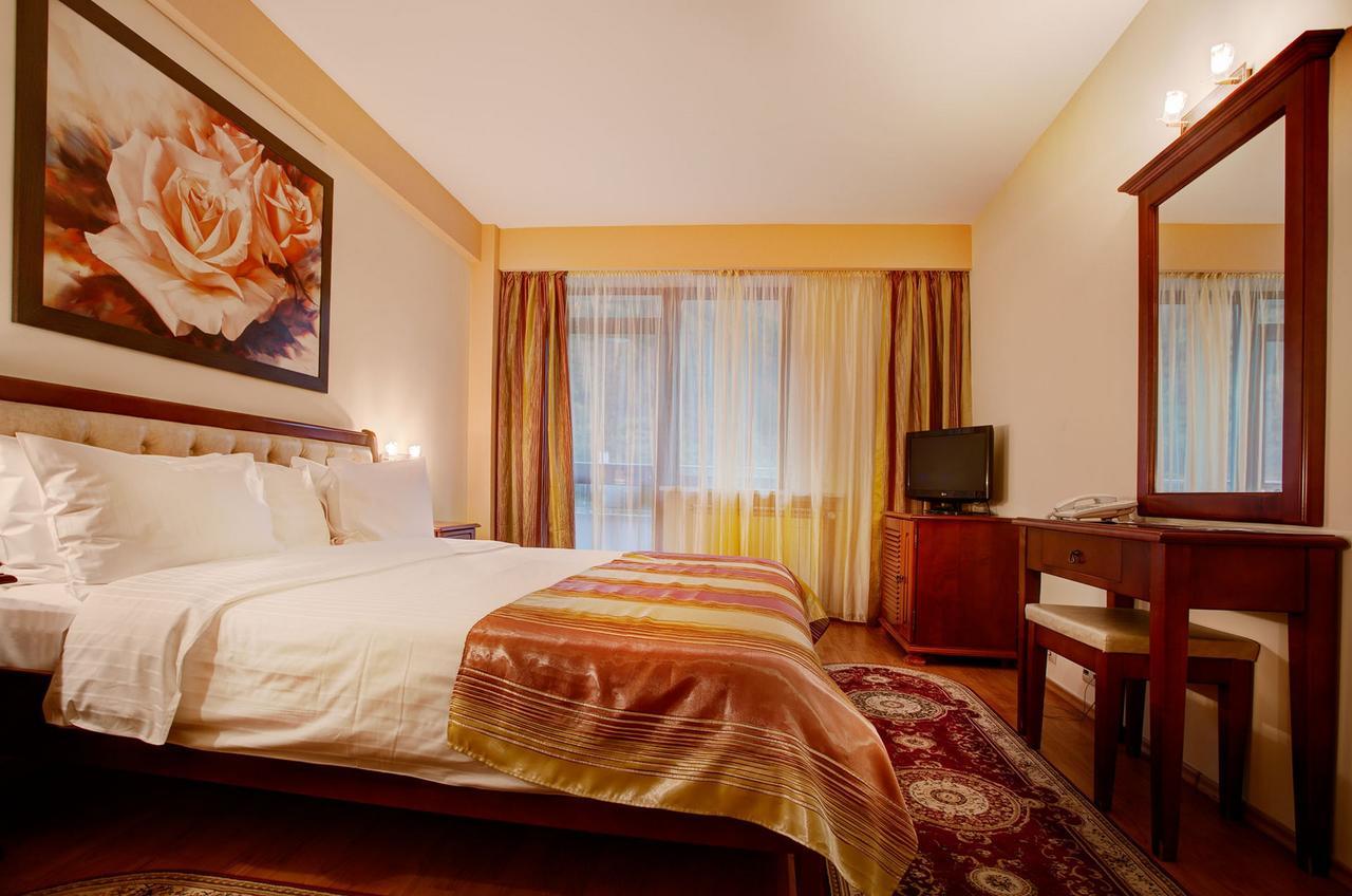 Hotel Nemira Slanic Moldova Ngoại thất bức ảnh